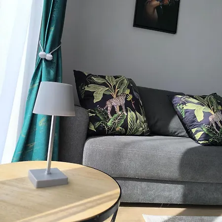 Apartman Tropic アパート ガランタ